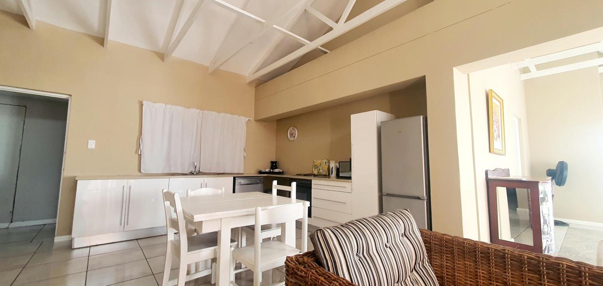 Point Village Hotel And Self Catering موسيلباي المظهر الخارجي الصورة