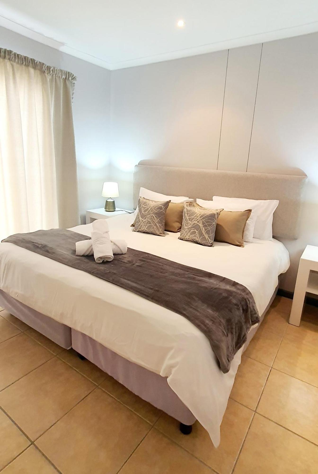 Point Village Hotel And Self Catering موسيلباي المظهر الخارجي الصورة