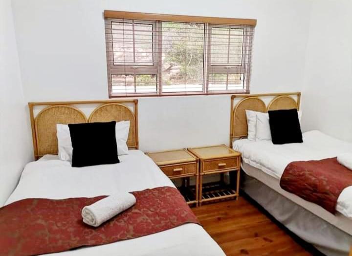 Point Village Hotel And Self Catering موسيلباي المظهر الخارجي الصورة